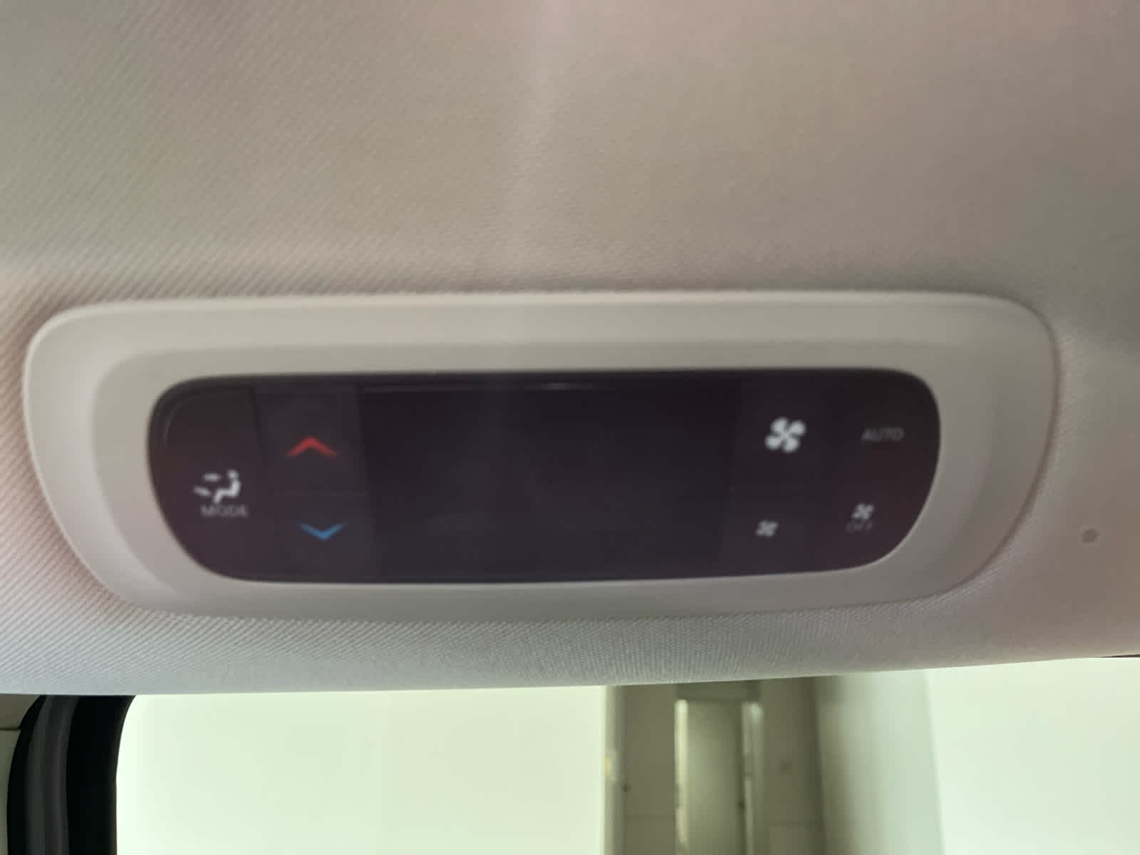 2024 Chrysler Pacifica Touring L - Photo 18