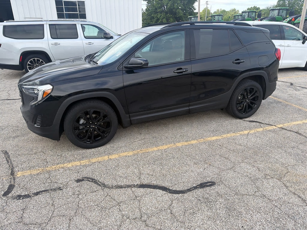 Used 2020 GMC Terrain SLE FWD