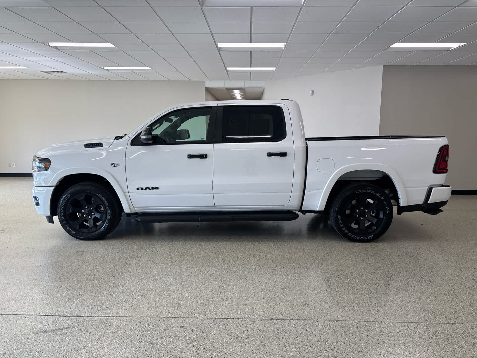 2026 RAM 1500 Big Horn/Lone Star - Photo 10