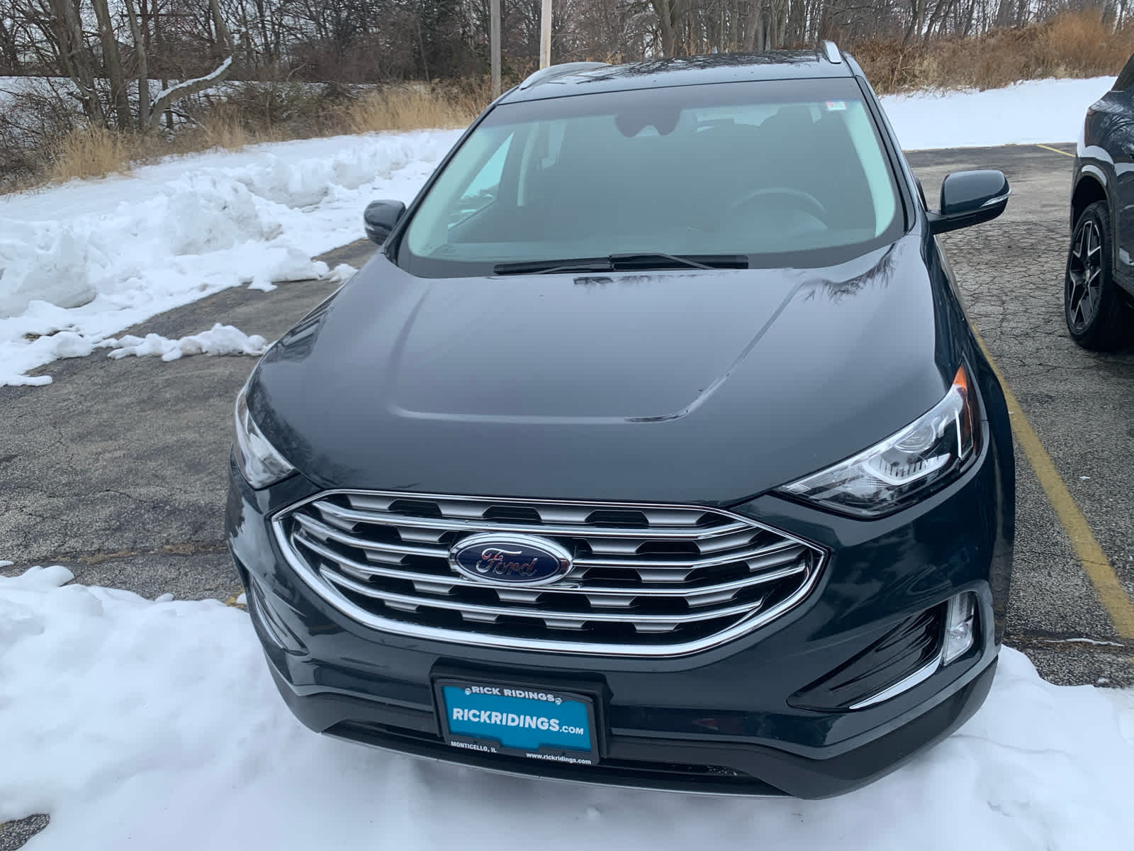 2019 Ford Edge SEL photo 3