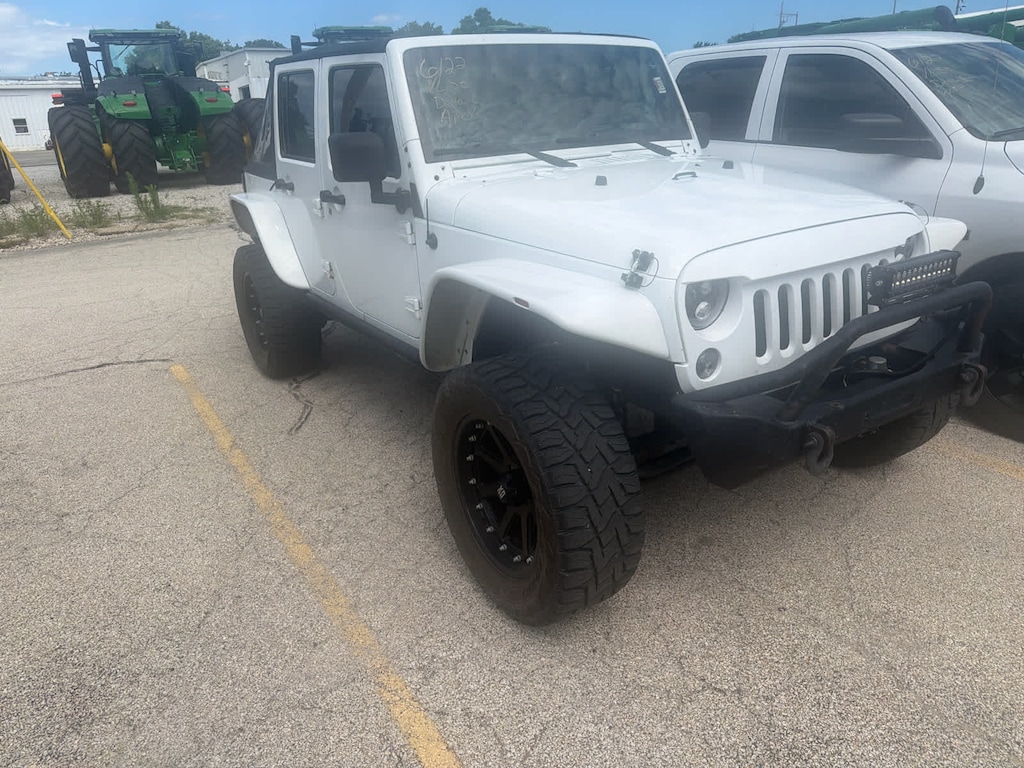 Used 2015 Jeep Wrangler Unlimited Sahara 4WD