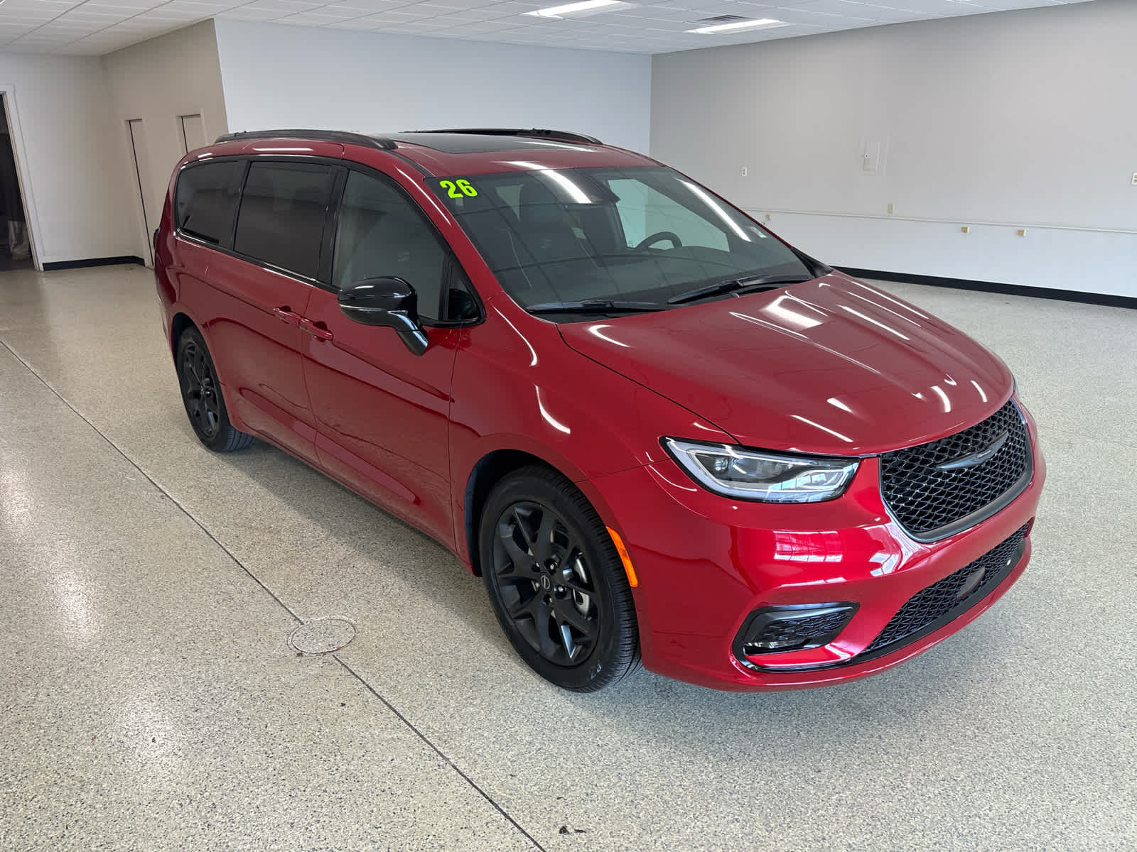 2026 Chrysler Pacifica Limited photo 3