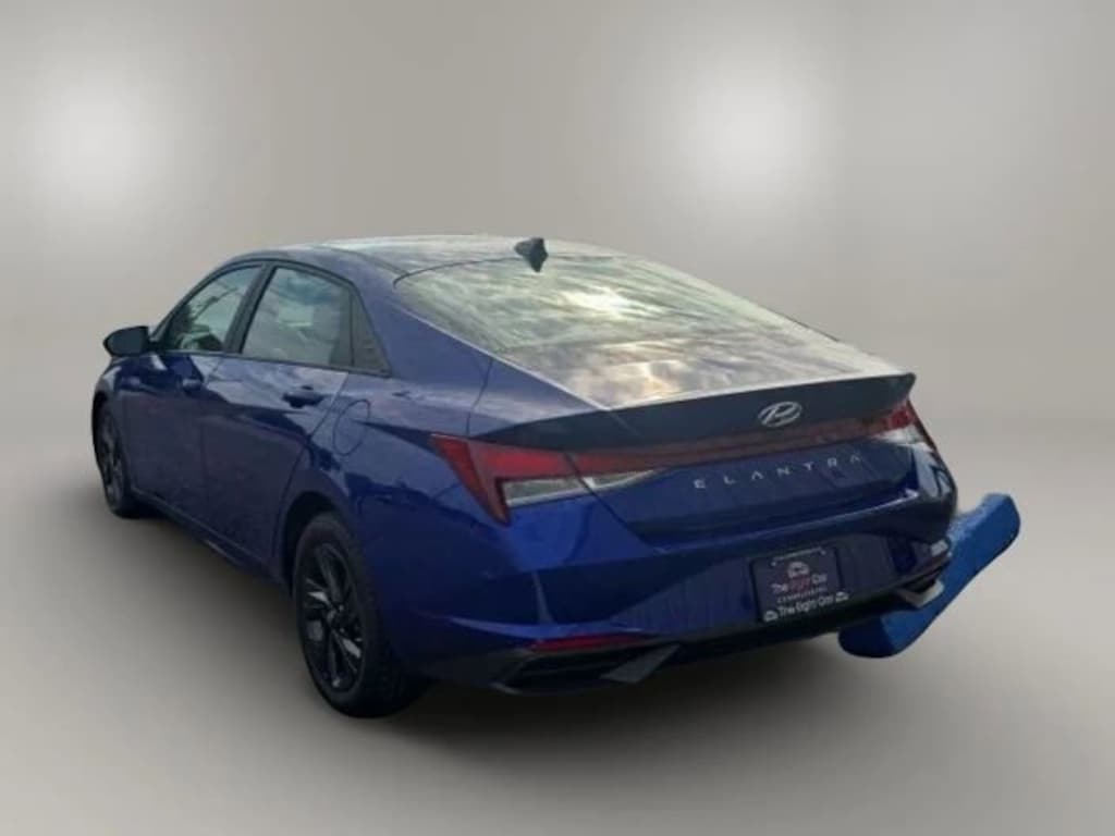 Used 2023 Hyundai Elantra SEL Sedan