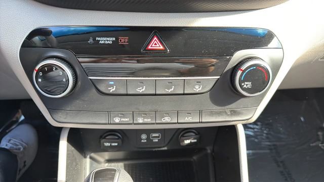 2020 Hyundai Tucson SE - Photo 14