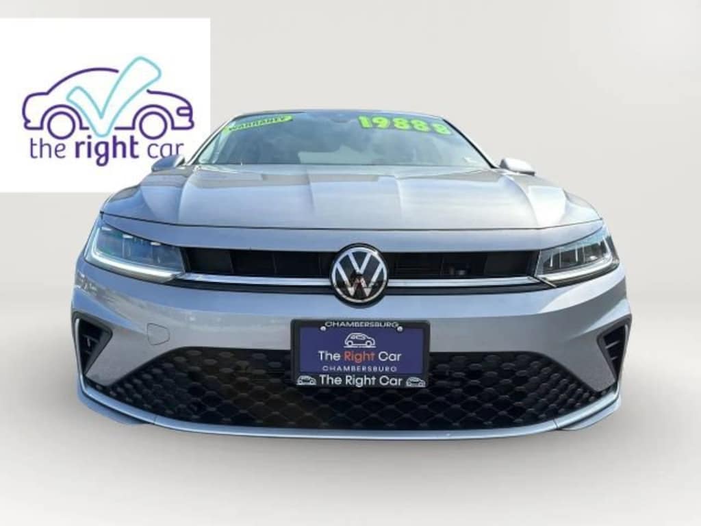 Used 2025 Volkswagen Jetta 1.5T SE Sedan