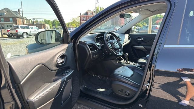 2019 Jeep Cherokee Latitude Plus - Photo 9
