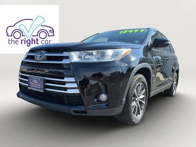 2019 Toyota Highlander XLE Sport Utility 4D SUV