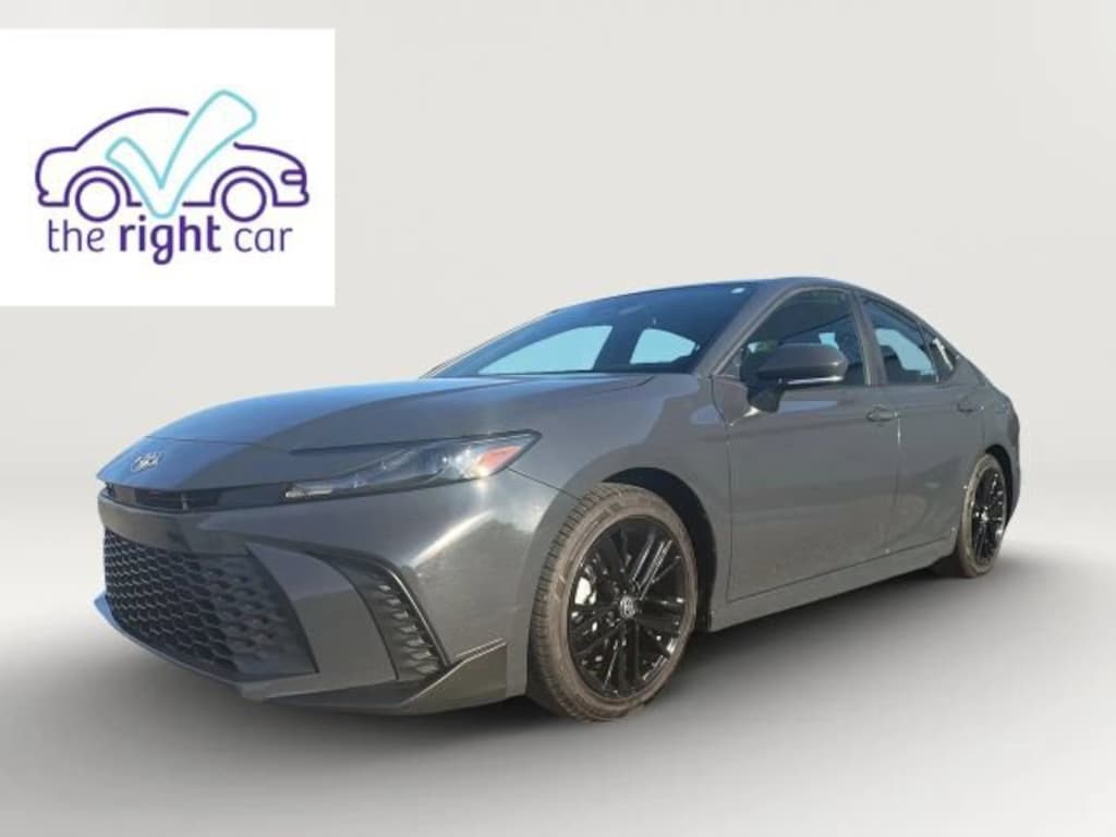 Used 2025 Toyota Camry SE Sedan 4D Sedan