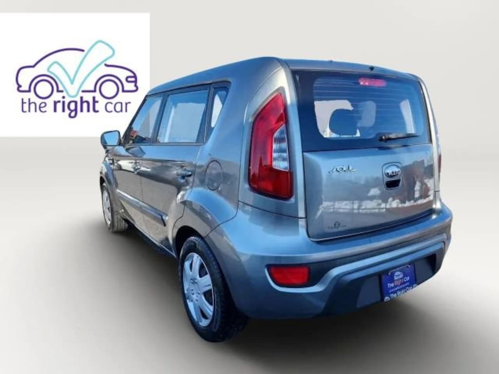 Used 2013 Kia Soul Base Hatchback