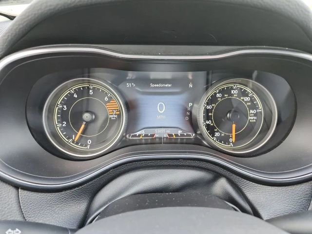 2023 Jeep Cherokee Altitude Lux - Photo 16