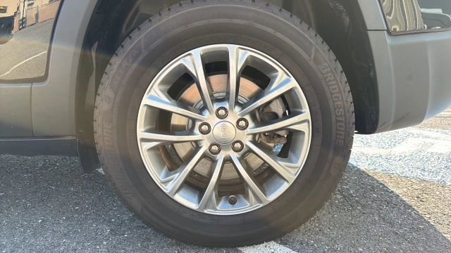 2019 Jeep Cherokee Latitude Plus - Photo 20