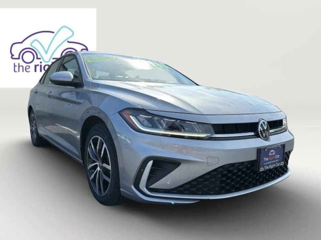 Used 2025 Volkswagen Jetta 1.5T SE Sedan