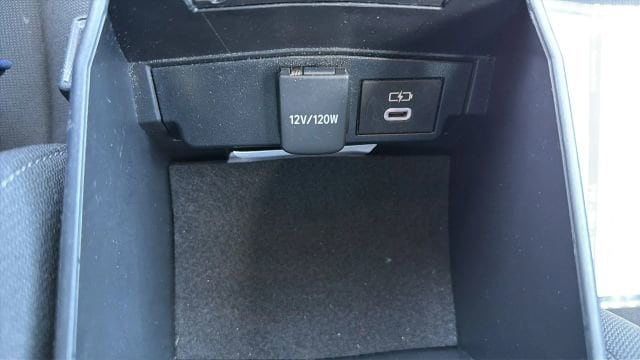 2024 Toyota Corolla LE - Photo 17