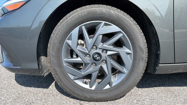 2024 Hyundai Elantra SEL - Photo 19