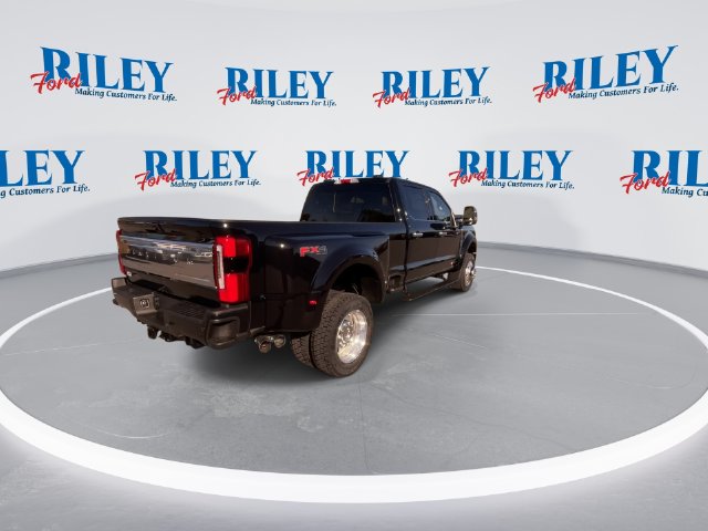 New 2027 Ford F-450SD Platinum Truck