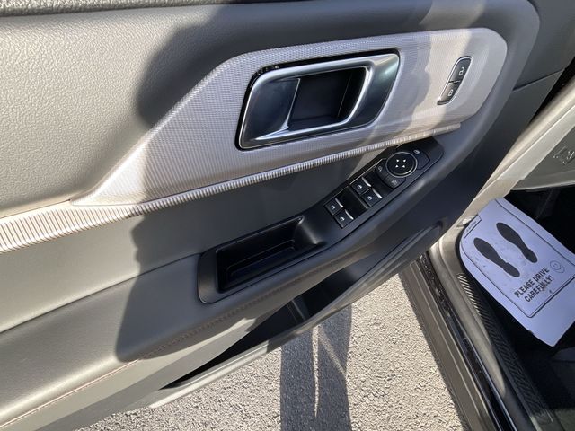 2026 Ford Explorer Active - Photo 13
