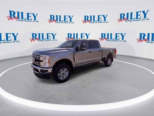 New 2027 Ford F-250SD XLT Truck