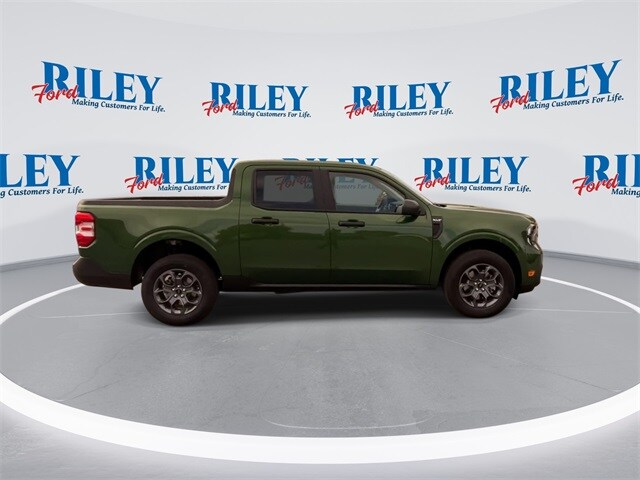2025 Ford Maverick XLT photo 2
