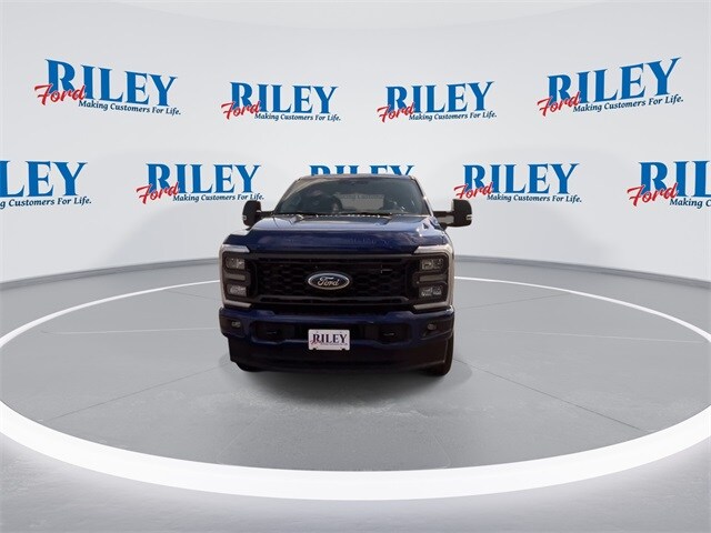 2026 Ford F-350 XL photo 3