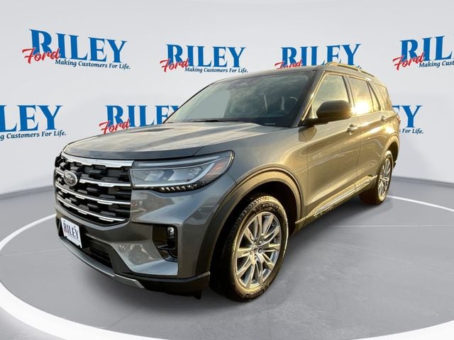 2025 Ford Explorer Active's photo