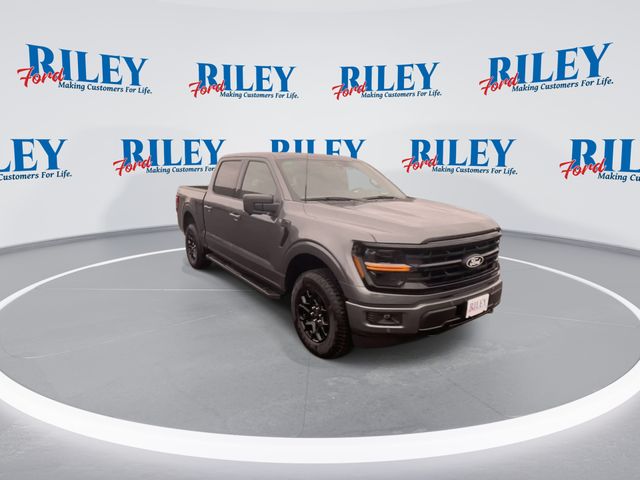 2025 Ford F-150 XLT photo 2