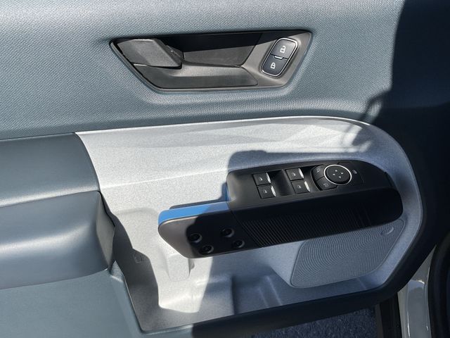 2025 Ford Maverick XLT - Photo 13
