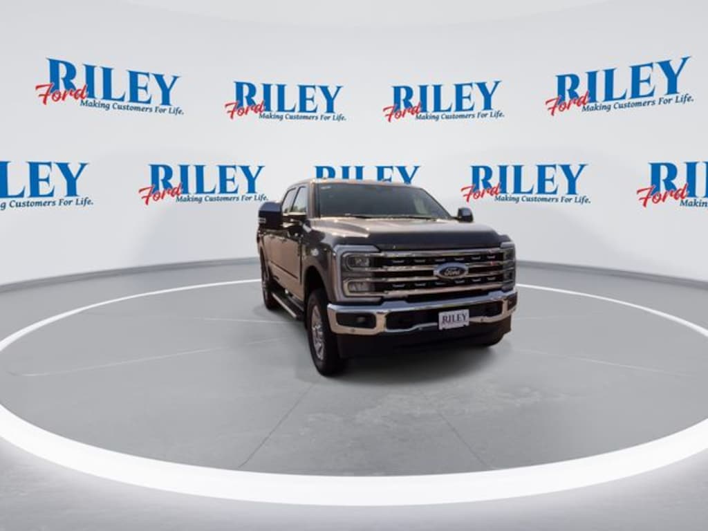 New 2026 Ford F-250SD Lariat Truck