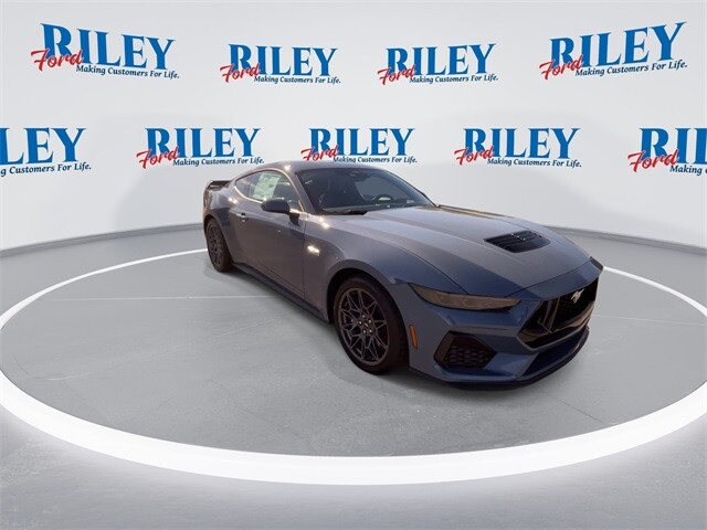 2025 Ford Mustang GT Premium photo 2