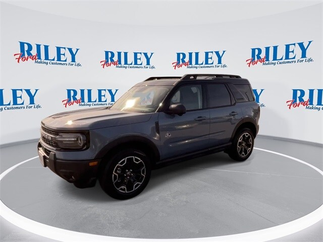 2025 Ford Bronco Sport Outer Banks photo 3