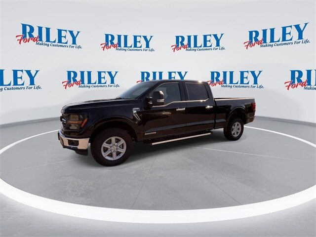 2025 Ford F-150 XLT photo 4