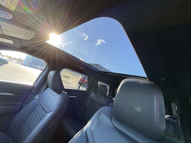 2026 Ford Explorer ST-Line - Photo 22