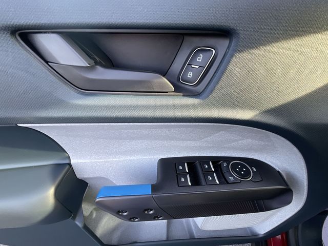 2025 Ford Maverick XLT - Photo 13