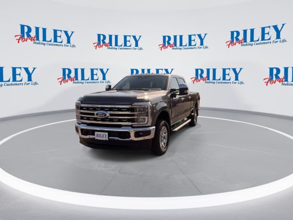 New 2026 Ford F-250SD Lariat Truck