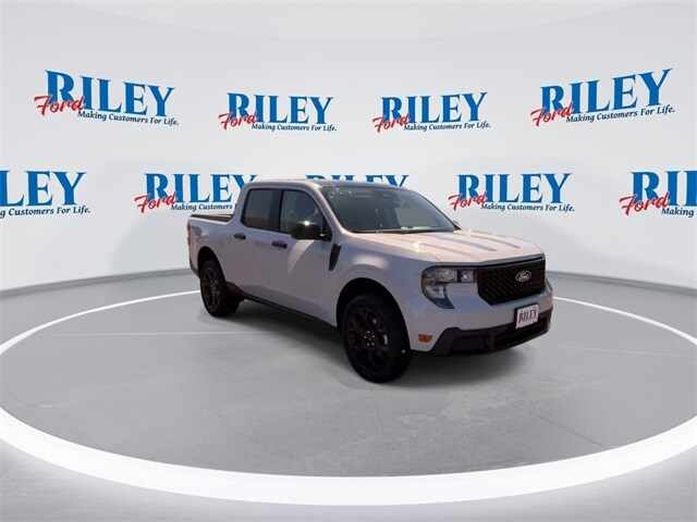 2025 Ford Maverick XLT photo 2