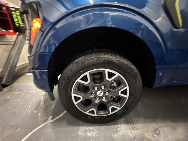 2025 Ford F-150 STX photo 2