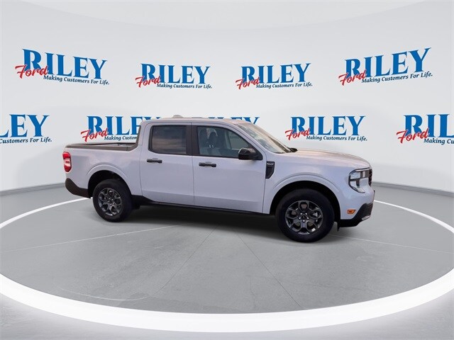 2025 Ford Maverick XLT photo 3