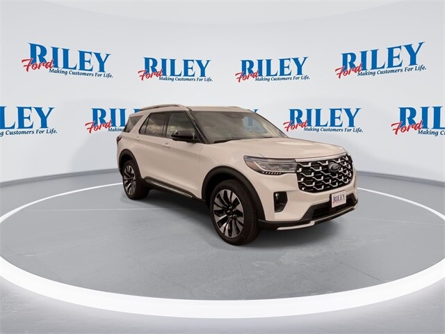 2025 Ford Explorer Platinum photo 2