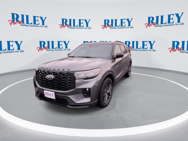 2026 Ford Explorer ST-Line photo 3