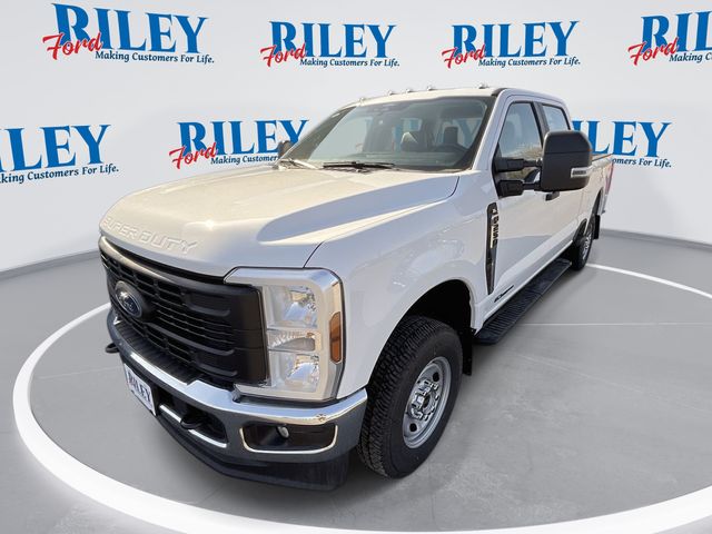 2025 Ford F-250 Super Duty XL's photo