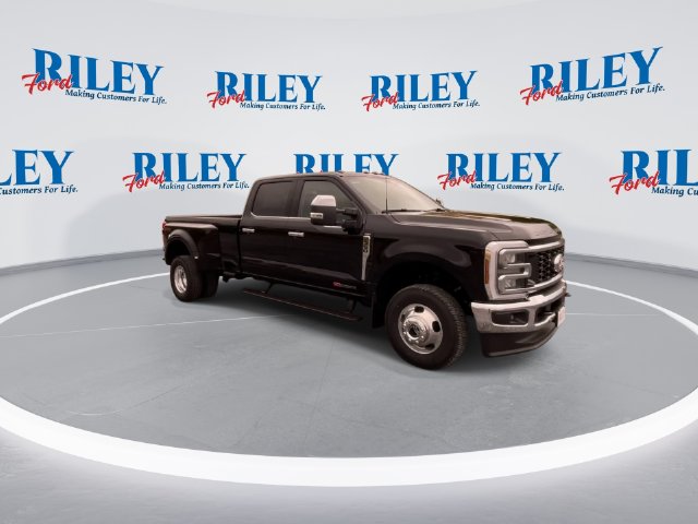 New 2027 Ford F-350SD Lariat Truck