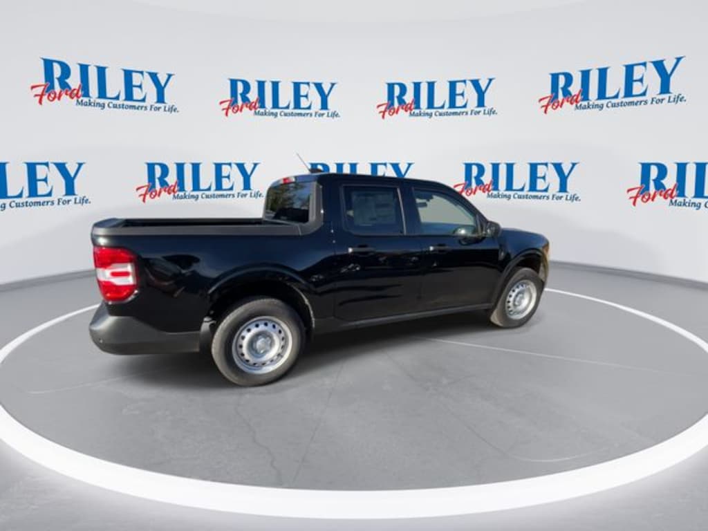 New 2025 Ford Maverick XL Truck