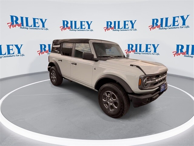 2024 Ford Bronco Big Bend photo 2
