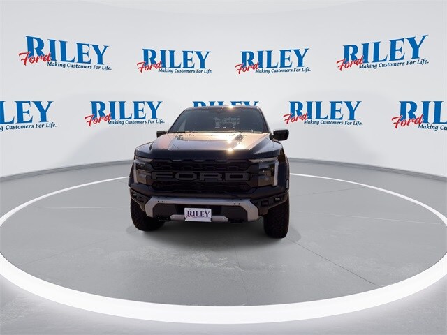 2025 Ford F-150 Raptor photo 3
