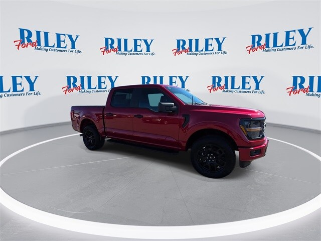 2025 Ford F-150 STX photo 2
