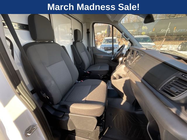 2024 Ford Transit Cutaway Base - Photo 23