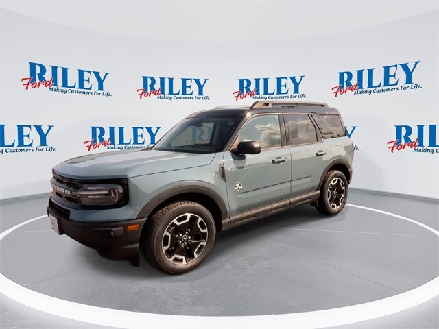 2023 Ford Bronco Sport Outer Banks photo 4