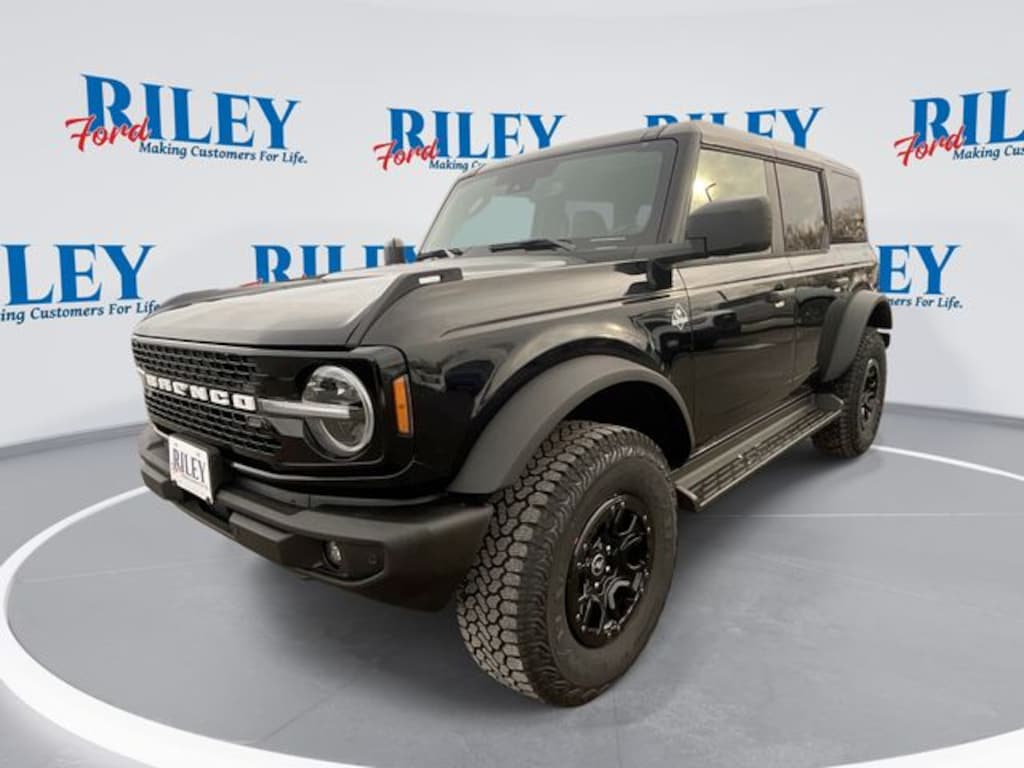 New 2026 Ford Bronco Outer Banks SUV