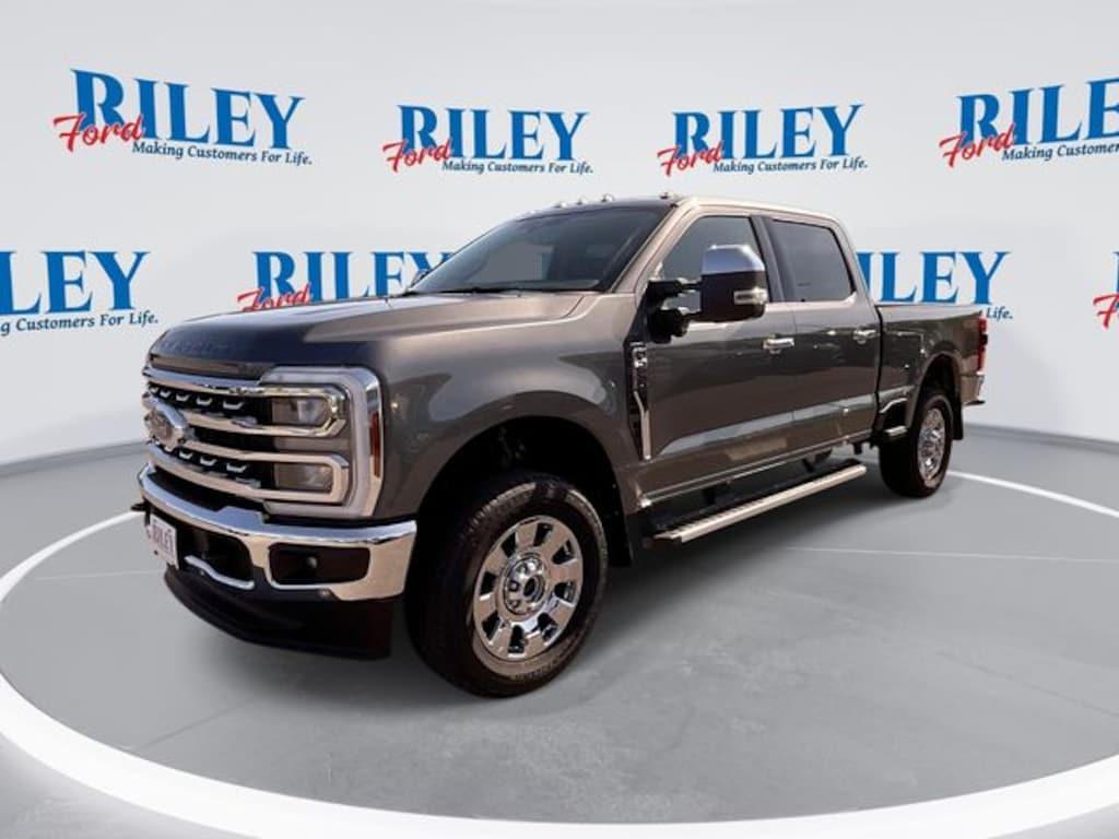 New 2026 Ford F-250SD Lariat Truck