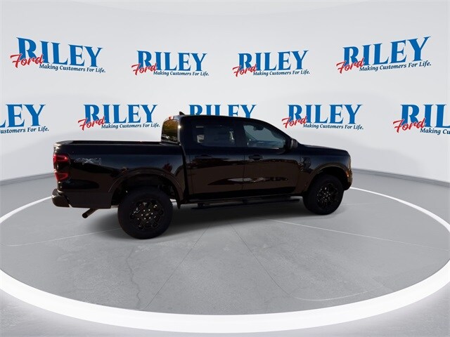 2025 Ford Ranger XLT photo 2