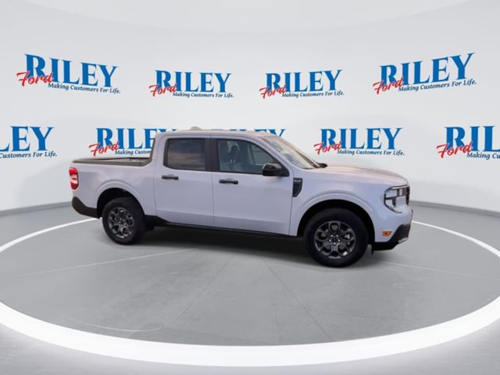 New 2025 Ford Maverick XLT Truck